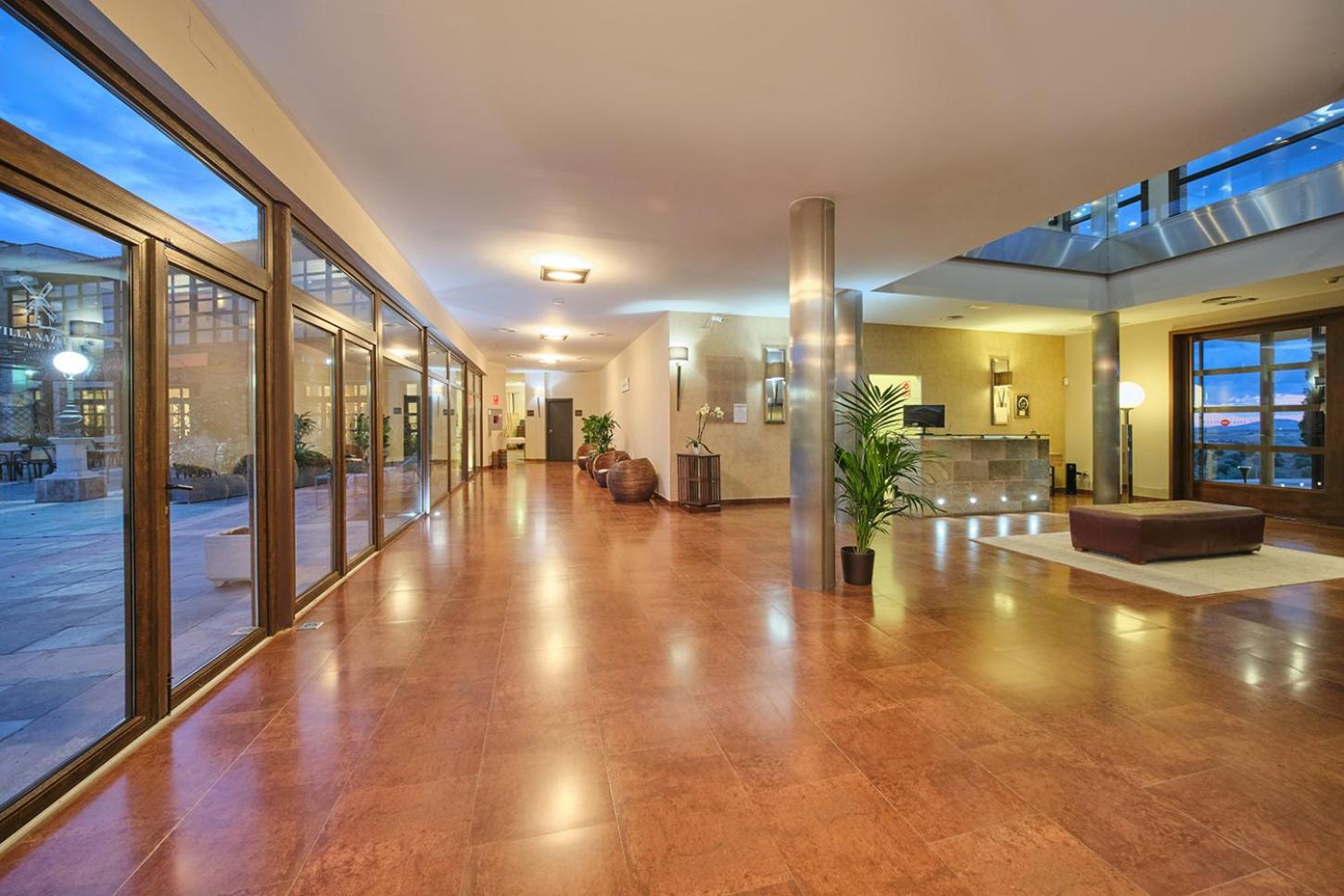 Villa Nazules Hípica Spa Chueca Exterior foto